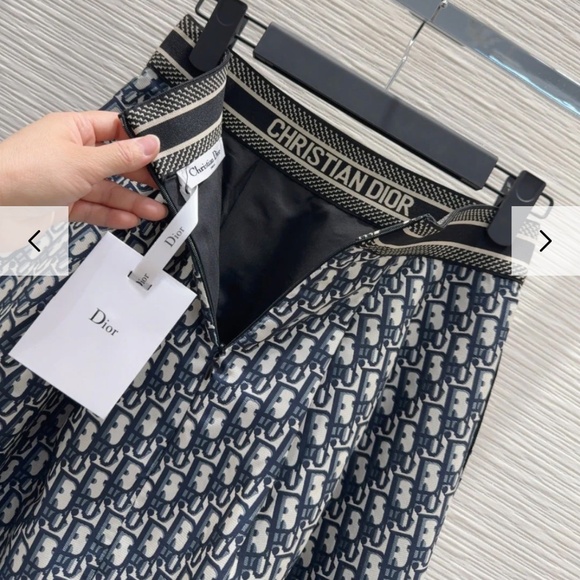 Christian Dior A  Line Skirt - Picture 2 of 3